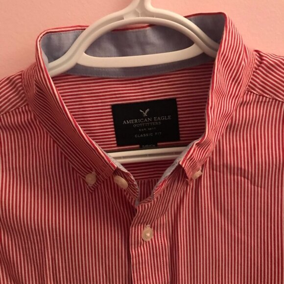 AE Classic Button Down - Picture 2 of 3